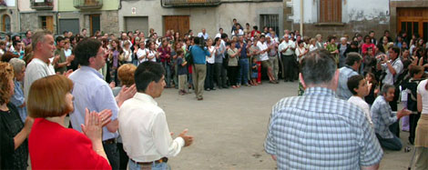 Arribada al poble