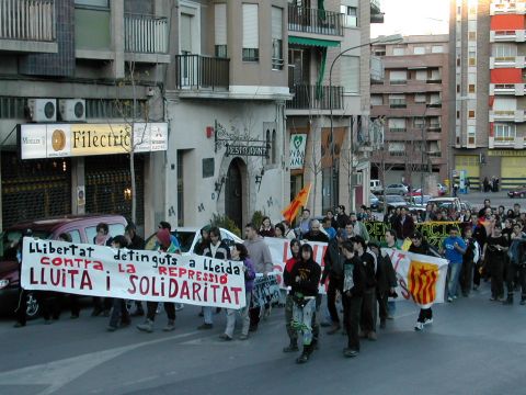 6 de Abril de 2003 Manifestació pels carrers  Lleida -  Altres