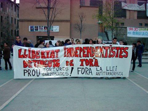 7 de Abril de 2003 Manifestació pels carrers  Manresa -  Altres