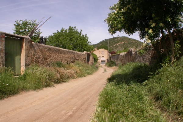 12 de Juny de 2010 Vista de cal Peretó
  Torà -  Ramon Sunyer