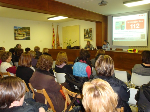 13 de Gener de 2011 xerrada informativa Violència al nostre entorn?  Torà -  comissió