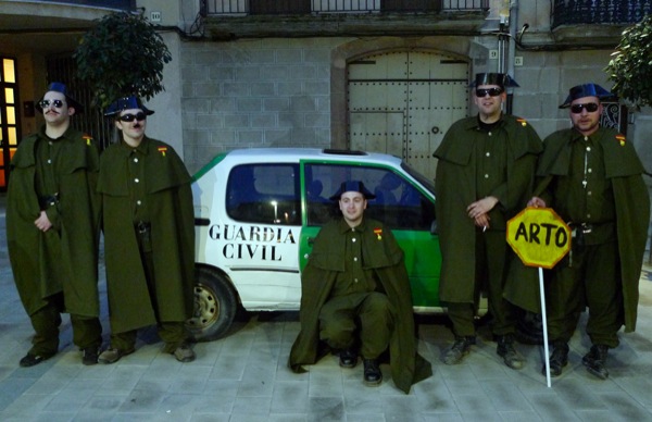 26.02.2011 La Guardia Civil  Torà -  Xavier