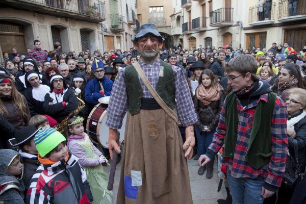 15 de Febrer de 2012 El Brutet, nou gegantó  Torà -  Xavi Santesmasses