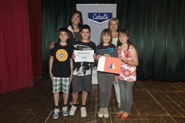 17 de Juny de 2013 Alumnes del CEIP Sant Gil reben el premi  Espluga de Francolí -  Premis Baldiri Reixac