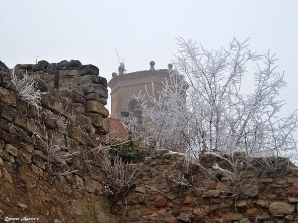 16 de Setembre de 2013 La torre del campanar amb boira  Torá -  Carmen Aparicio