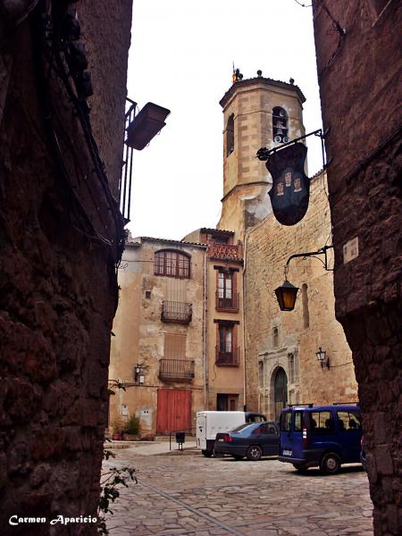 17 de Setembre de 2013 Plaça de l'església de Torà  Torá -  Carmen Aparicio