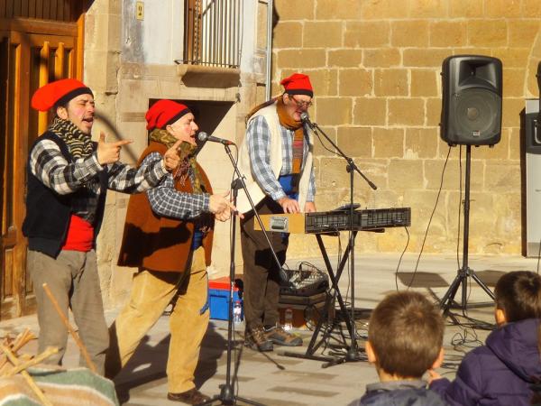 26 de Desembre de 2013 Caga tió amb el grup La Cremallera  Torà -  CC Segarra