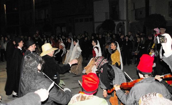 22 de Febrer de 2014 Dansa del Bonic i la Bonica  Torà -  Josep A. Vilalta