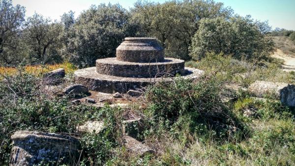 23 de Setembre de 2015 Restes creu Bassa a mas Ramon  Selvanera -  Ramon Sunyer