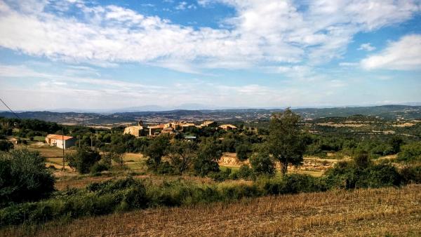 11 de Octubre de 2015 vista del poble  Claret -  Ramon Sunyer