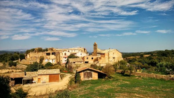 11.10.2015 vista del poble  Claret -  Ramon Sunyer