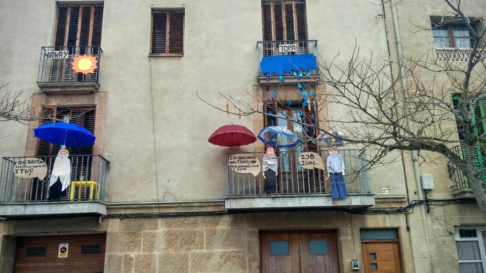 30 de Gener de 2016 Guarniment de balcons  Torà -  Ramon Sunyer