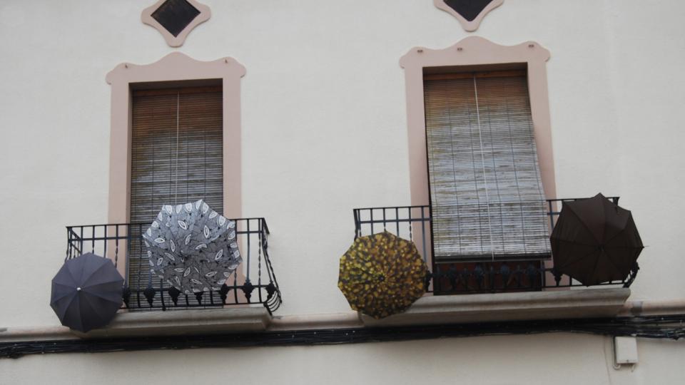 30.1.2016 Guarniment de balcons  Torà -  Ramon Sunyer