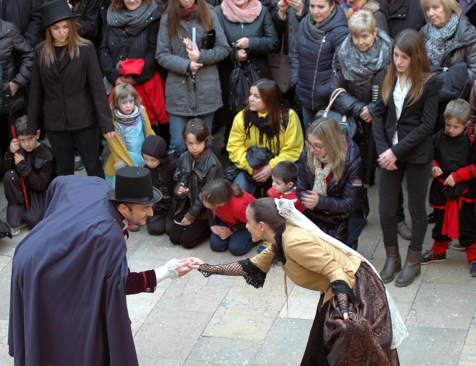 30.1.2016 Ball del Bonic i la Bonica  Torà -  Xavier Sunyer