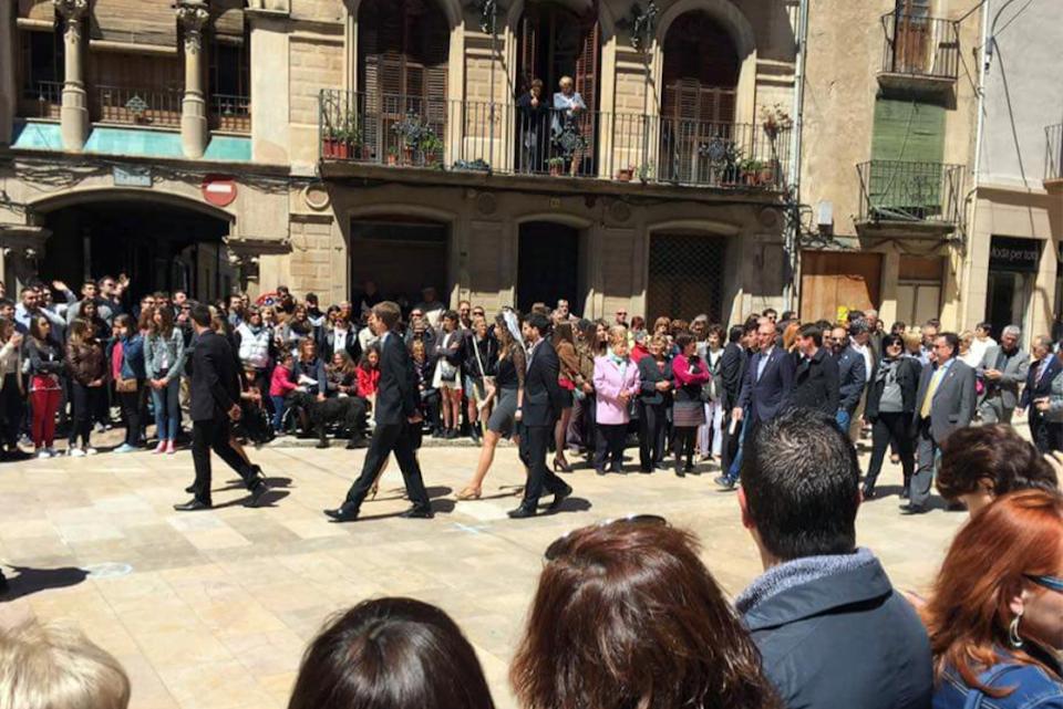 1.5.2016 Arribada a la plaça  Torà -  Marc Sales