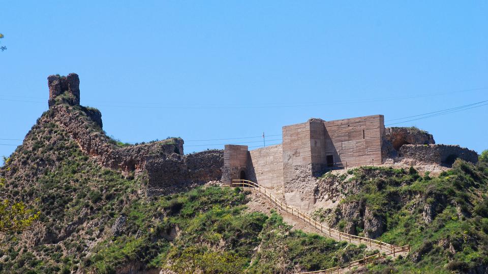 1 de Maig de 2016 castell  Castellfollit de Riubregós -  Ramon Sunyer