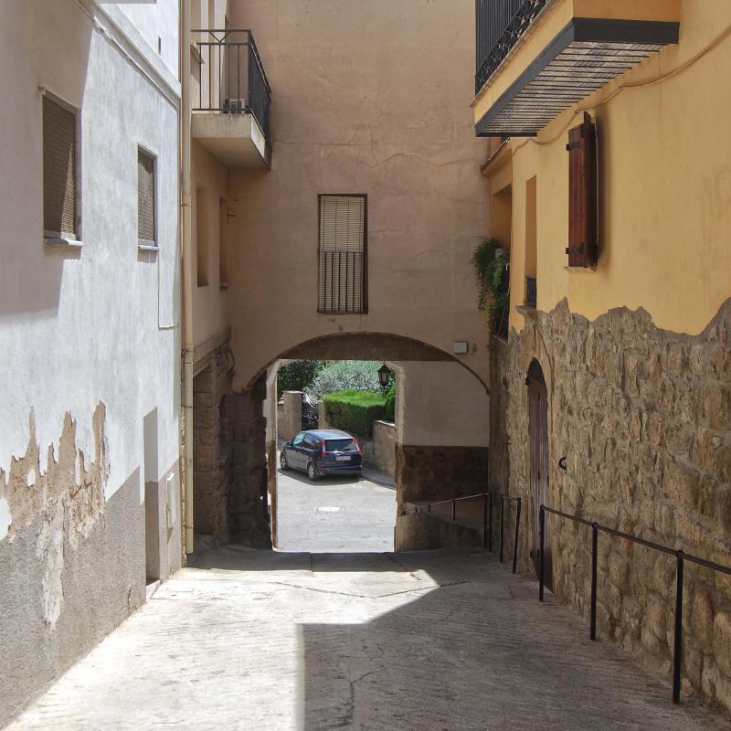 16 de Agost de 2016 Portal de la baixada de Sant Roc  Sanaüja -  Ramon Sunyer