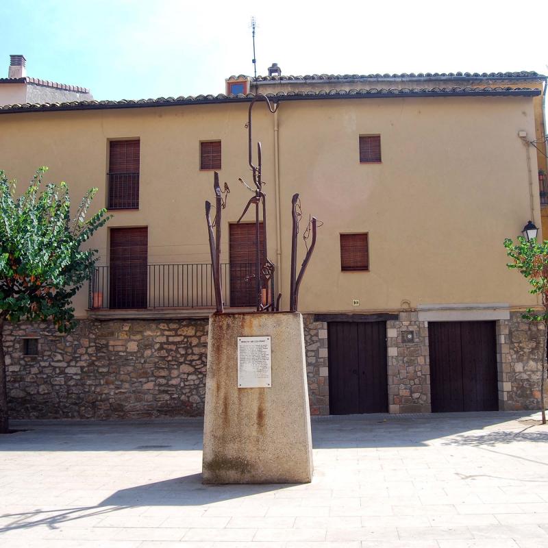 10 de Setembre de 2016 escultura  Torà -  Ramon Sunyer