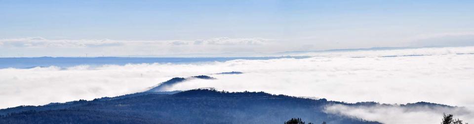 31 de Desembre de 2016 La boira s'estèn per la Vall  Biosca -  Ramon Sunyer