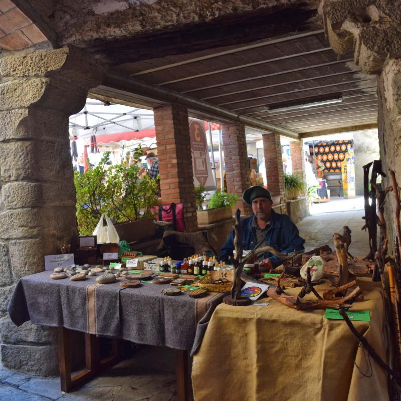 14 de Abril de 2017 Plaça Vila vella  Torà -  Ramon Sunyer