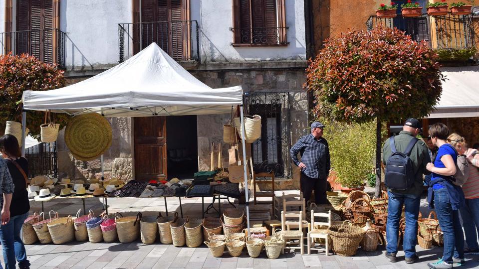 14.4.2017 Plaça del Vall  Torà -  Ramon Sunyer