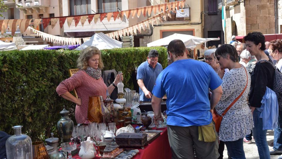 14 de Abril de 2017 Brocanters a la plaça de la Font  Torà -  Ramon Sunyer