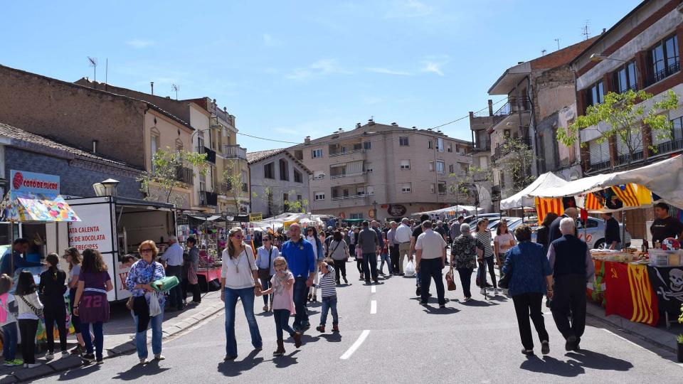 14.4.2017 Plaça de la Creu  Torà -  Ramon Sunyer