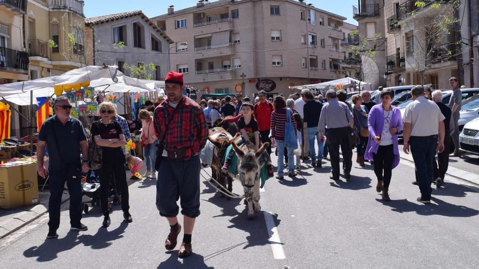 14.4.2017 Plaça de la Creu  Torà -  Ramon Sunyer