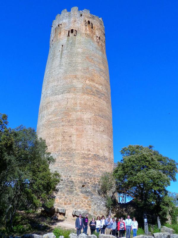 7 de Maig de 2017 Convidats al peu de la torre  Vallferosa -  Ajuntament Torà