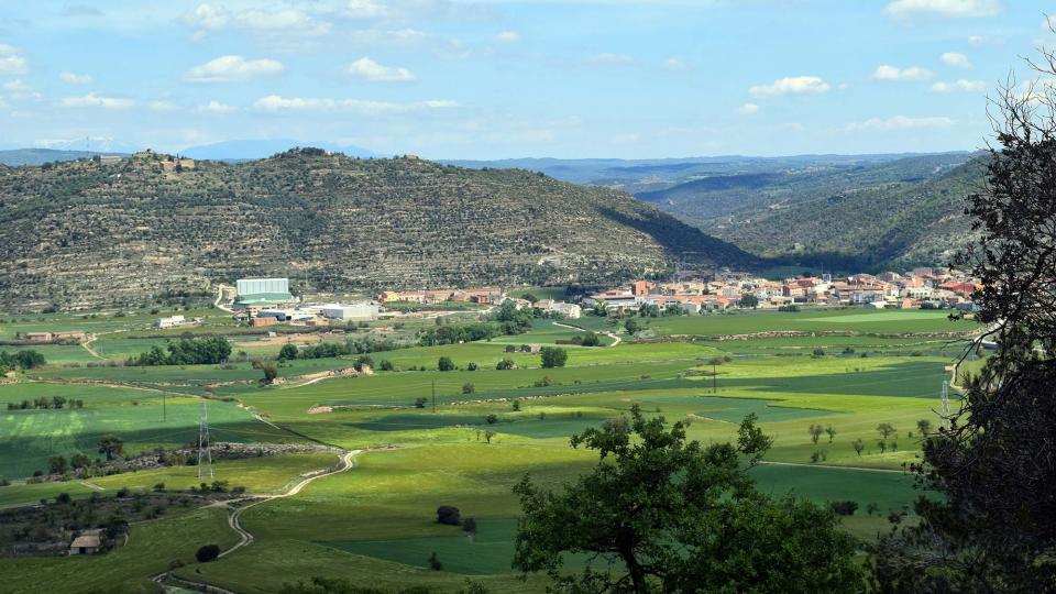 29 de Abril de 2017 vista del poble  Torà -  Ramon Sunyer