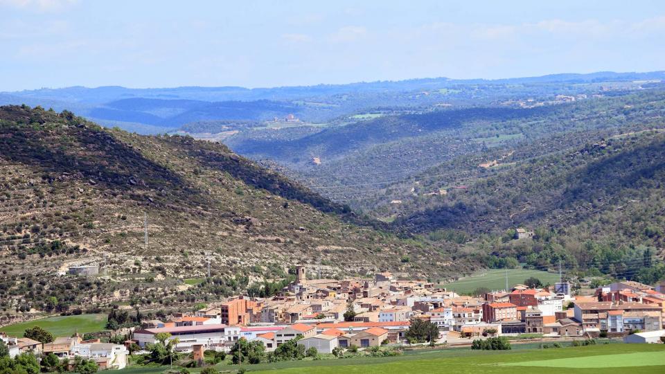 29.04.2017 vista del poble  Torà -  Ramon Sunyer