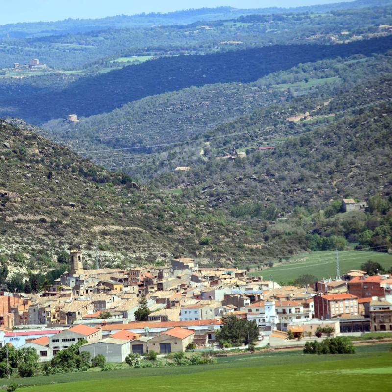 29.04.2017 vista del poble  Torà -  Ramon Sunyer