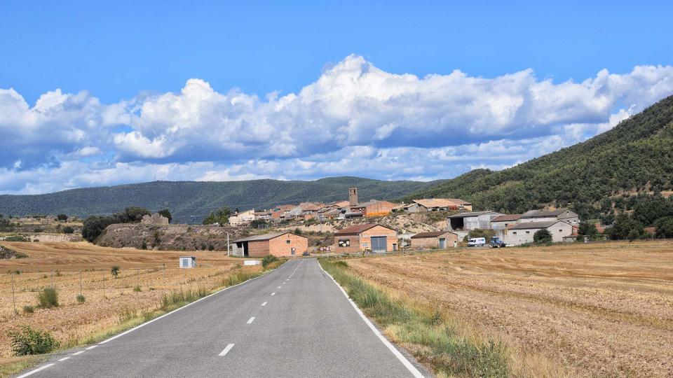 10.8.2017 vista del poble  Vilanova de l'Aguda -  Ramon Sunyer