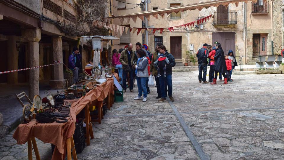 30.3.2018 Plaça de l'Església  Torà -  Ramon Sunyer