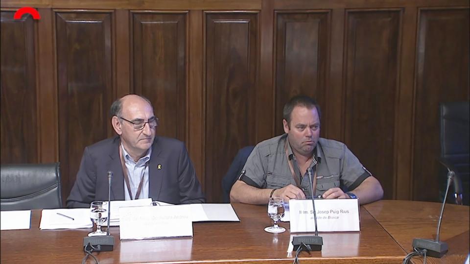 L'alcalde de Torà, Magí Coscollola, i el de Biosca, Josep Puig, en la compareixença al Parlament