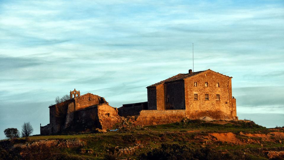 2 de Gener de 2020 Posta de Sol al Mas de Sant Pere  Lloberola -  Ramon Sunyer