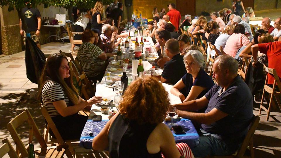 10.07.2022 Revetlla a la plaça del Vall  Torà -  Ramon Sunyer