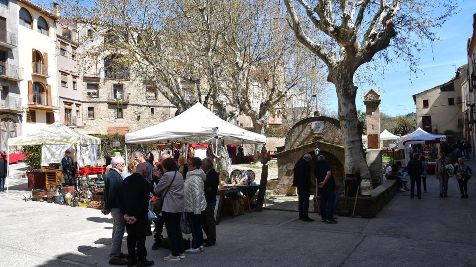 7 de Abril de 2023 Plaça de la Font  Torà -  Ramon Sunyer