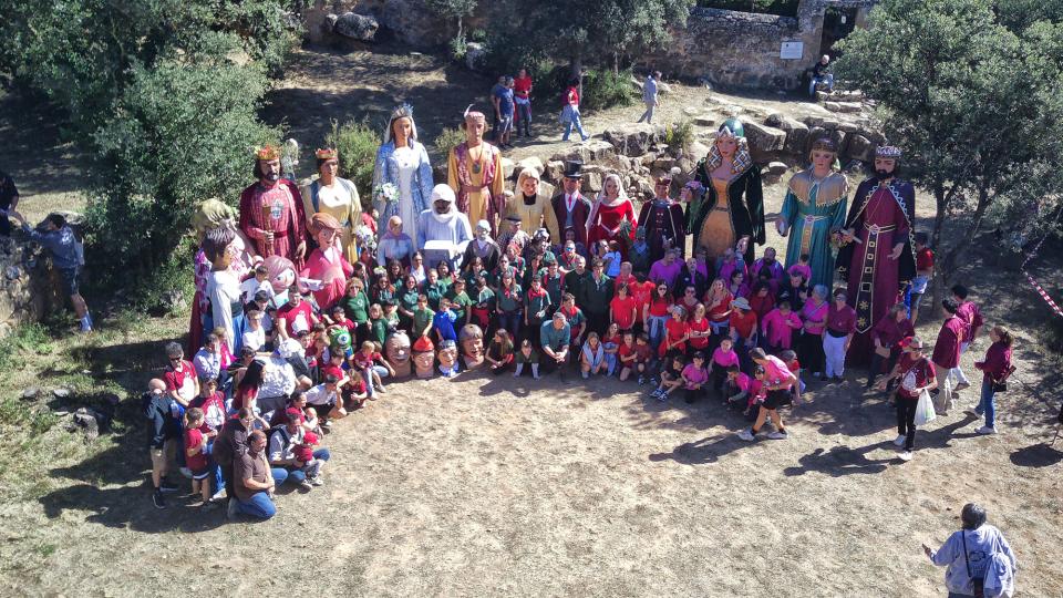 foto grup colles 5 de Octubre de 2025 foto grup colles Vallferosa - Ramon Sunyer