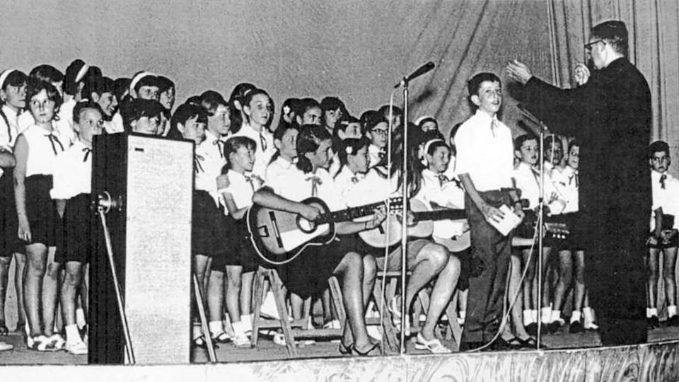 1 de Abril de 1970 Escala hi-fi  Torà -  Arxiu Ramon Torné