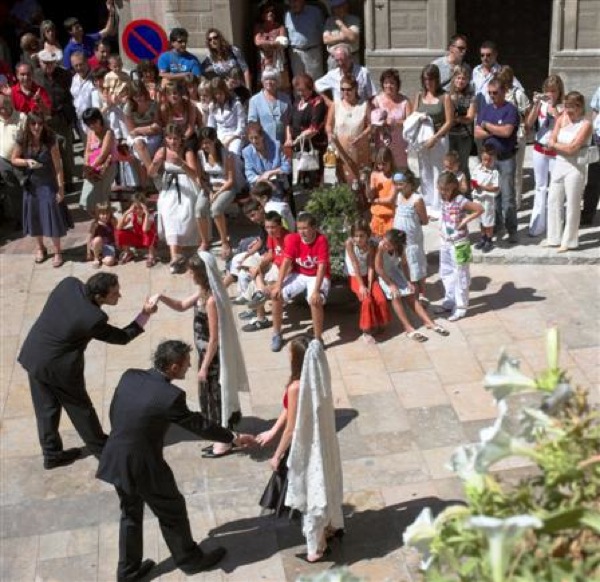 1 de Setembre de 2006 Dansa de sant Gil  Torà -  Xavier Sunyer