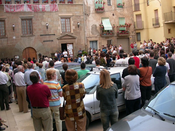 5 de Juny de 2003 Gran rebuda dels joves a la vila  Torà -  Ramon Sunyer