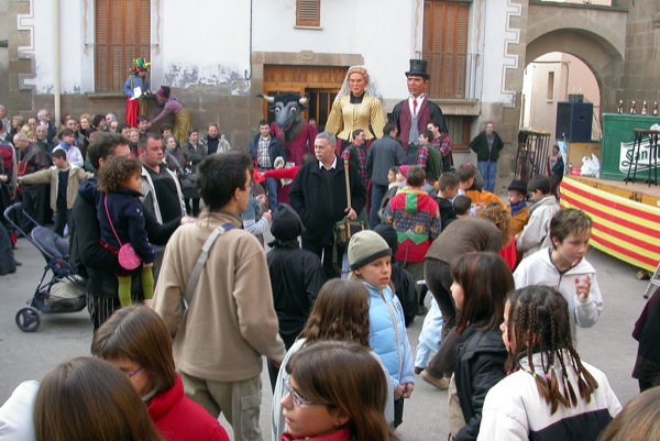 14 de Febrer de 2004 Detall d'ambient  Torà -  Ramon Sunyer