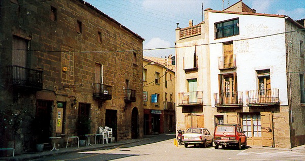 4 de Febrer de 2005 Plaça de l'Hostal  Torà -  Ramon Sunyer