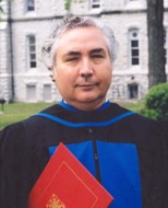 : Manel Castells, sociòleg i professor universitari espanyol, catedràtic de Sociologia i d'Urbanisme a la Universitat de Califòrnia