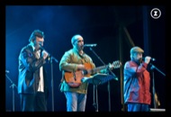 Labordeta amb altres músics cantant Albada