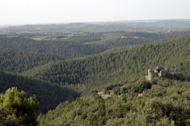 Llanera: El castell de Llanera i el seu entorn vist des de Santa maria de Llanera  Xavier Sunyer