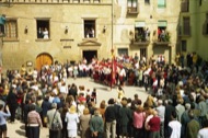 Torà: Cantada devant l'ajuntament  Ramon Sunyer