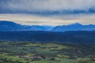 Palou: vista de la Vall amb el Pirineu nevat  Núria Magrans