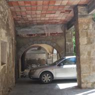 Sanaüja: Porxos plaça Major  Ramon Sunyer